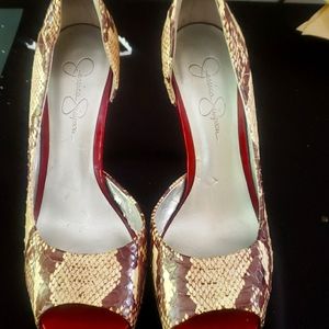 Jessica Simpson slim heels